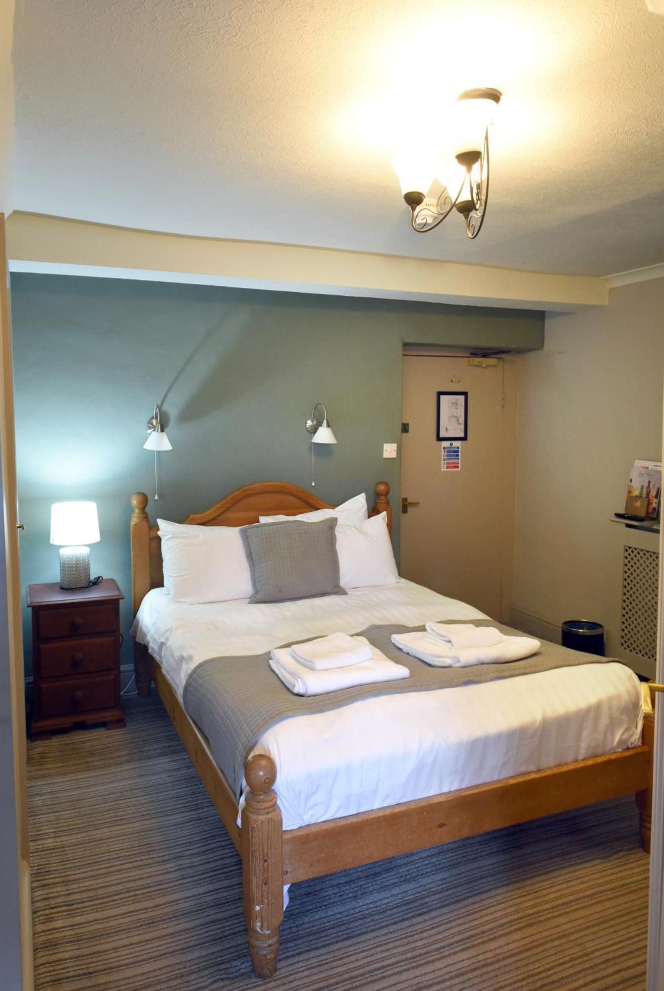 Black Bull Hotel Киркби-Стивен Номер фото